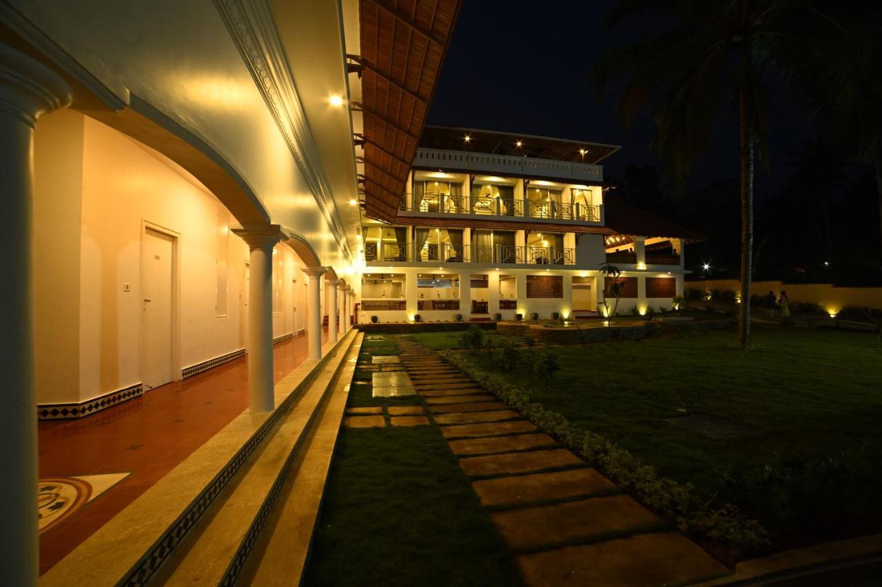 Aadisaktthi Leisure Resort, Kovalam 特里凡得琅 外观 照片
